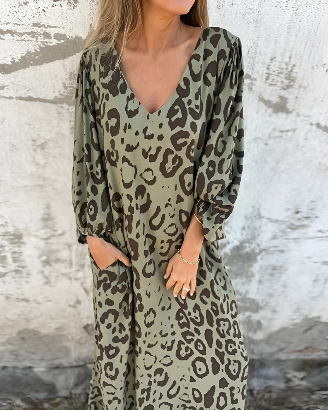 Pearl Dress - V-neck | Super Lightweight and Loose - Vintage (Spring 2025)