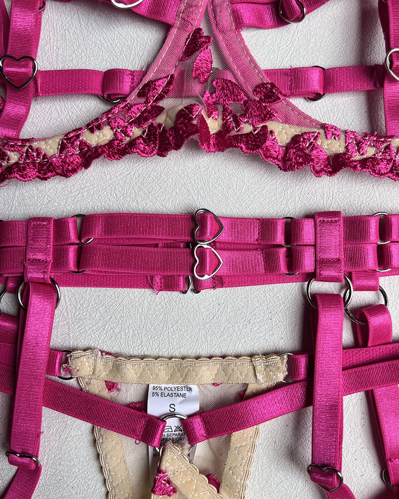 Chic Floral Lace Two-Tone Heart Detail Adjustable Strap Set