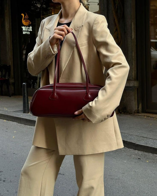 The Camélia Baguette